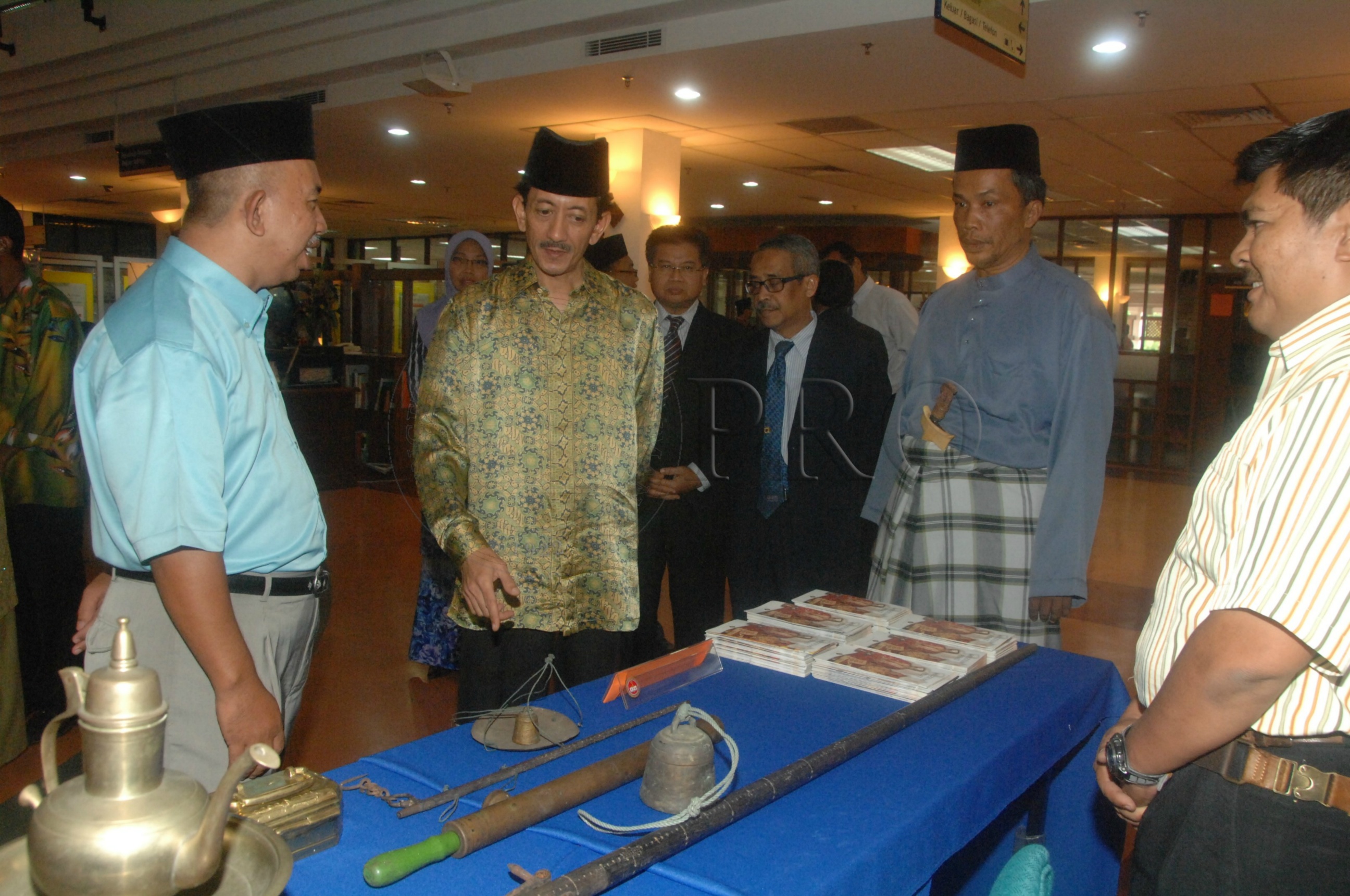 PRO 14 33 WACANA FBA 0106